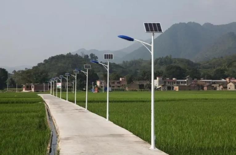 太陽能路燈安裝間距多少比較合適？